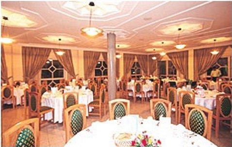 Ресторан в отеле Le Tivoli 4*
